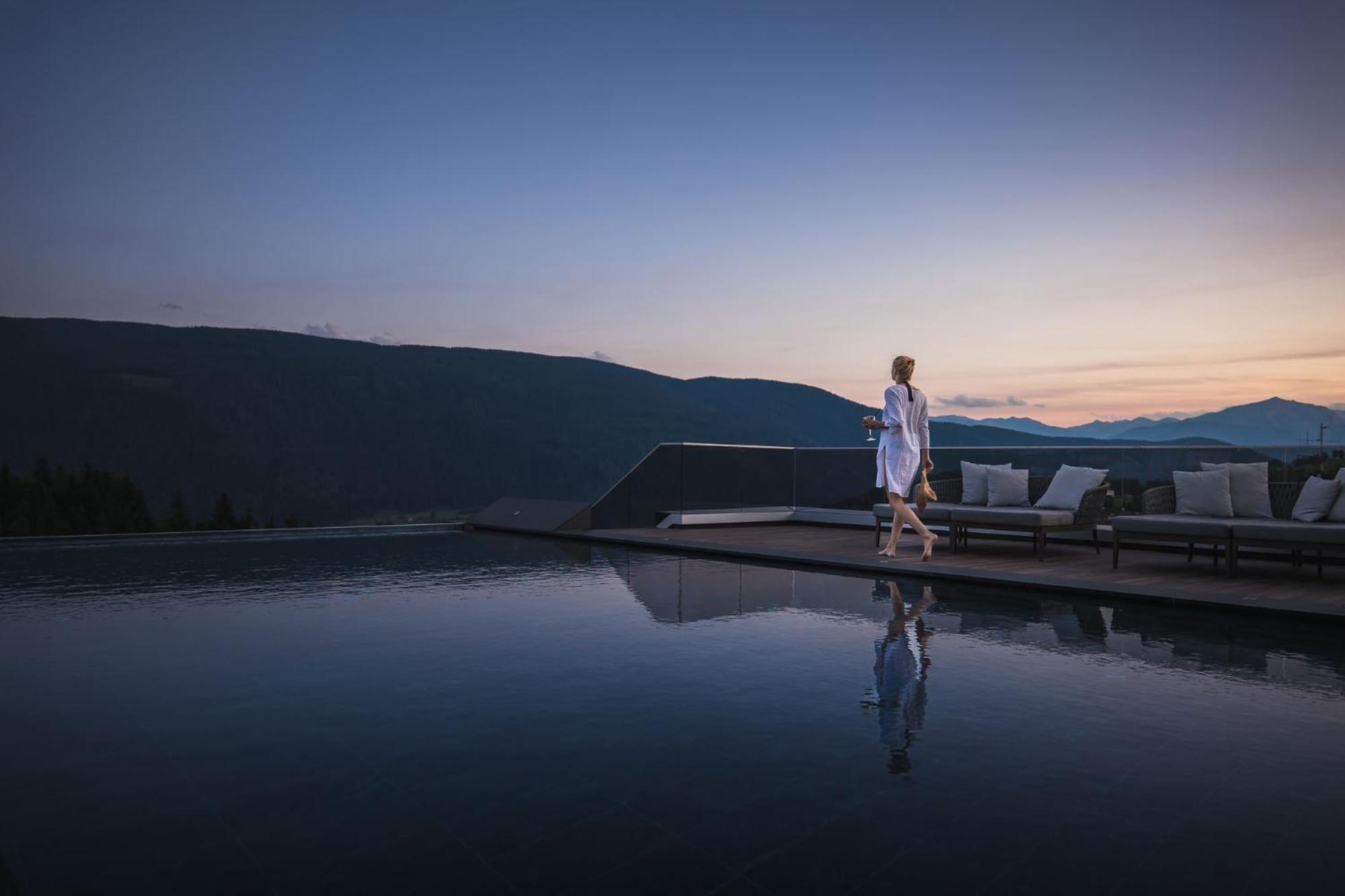 Terentnerhof 4*S Active & Lifestyle Hotel Terento Esterno foto